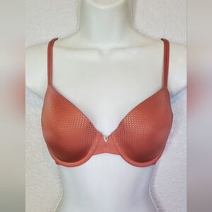 32D Victoria's Secret Lined Perfect Cover Seamless Bra in Canyon Rose